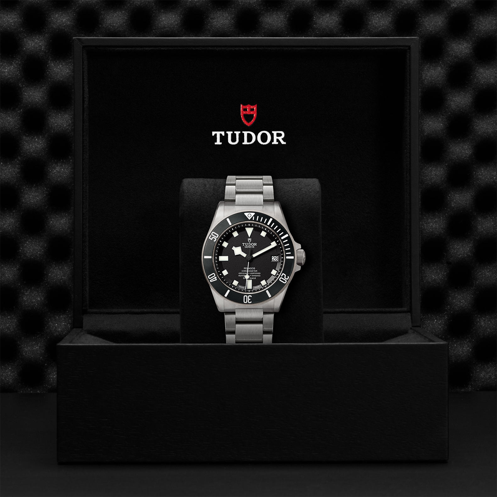 M25600TN-0001_box